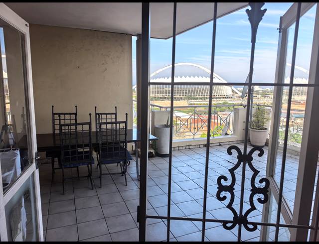 3 BEDROOM APARTMENT FOR SALE IN WINDERMERE